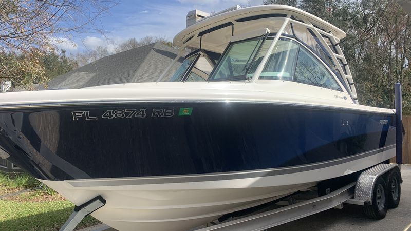 26' 2015 Pursuit DC 265