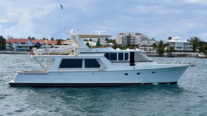 62' 2000 Offshore Yachts Pilot House