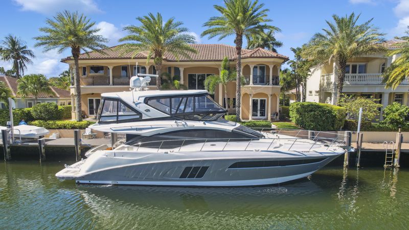 59' 2018 Sea Ray L590 Flybridge