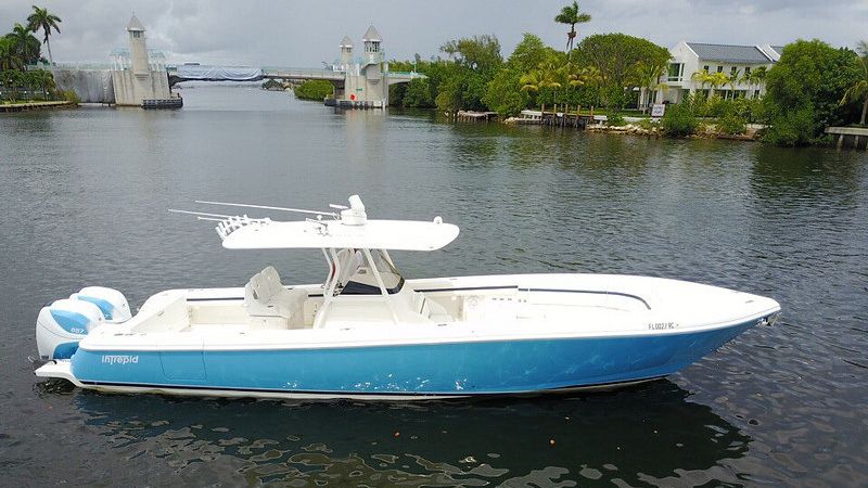 37' 2015 Intrepid 375 Center Console