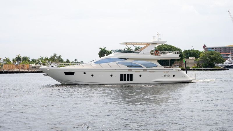 78' 2012 Azimut 78 Flybridge