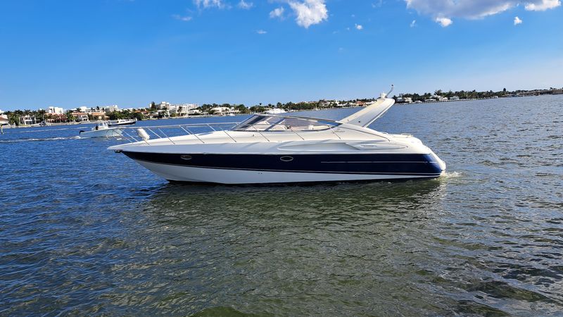 39' 2003 Cranchi Endurance 39