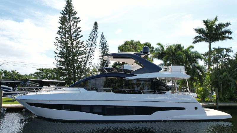 66' 2024 Astondoa 66 Flybridge