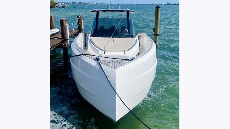 37' 2020 Astondoa 377