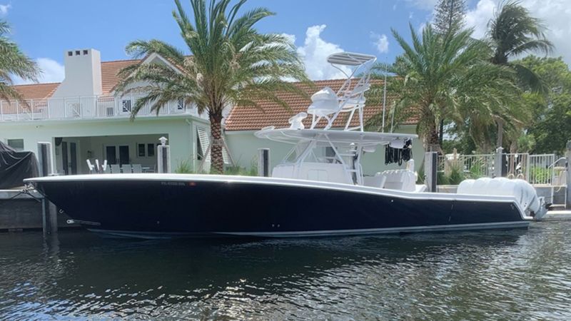 42' 2016 Invincible Open Fisherman