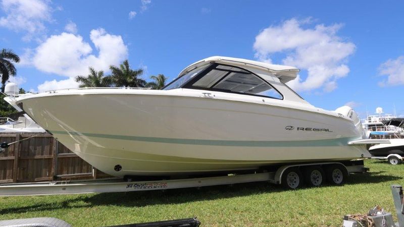 36' 2022 Regal LX36