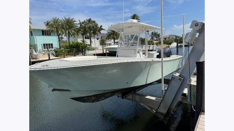 23' 2005 Regulator 23 Cc