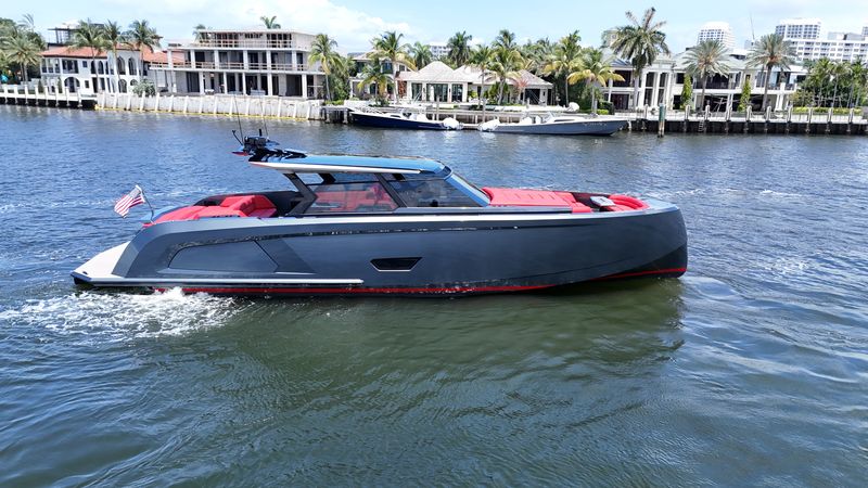 58' 2023 Vanquish Yachts VQ58