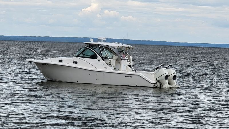 35' 2007 Pursuit 335 Offshore
