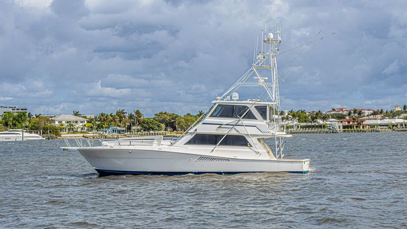 58' 1995 Viking 58 Convertible