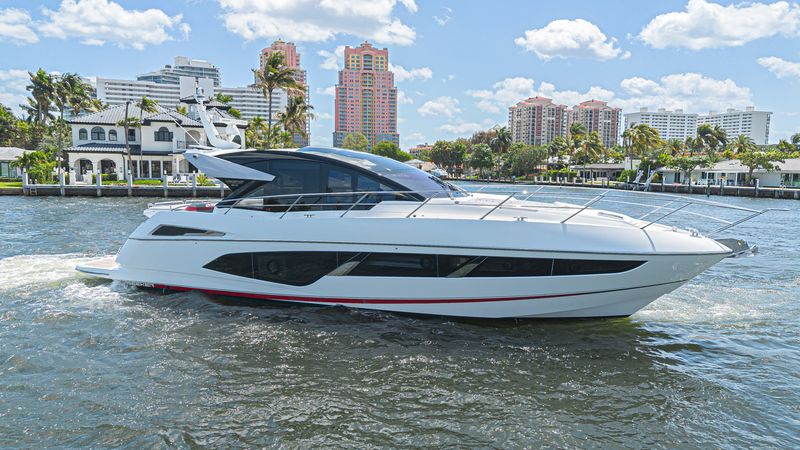 60' 2021 Sunseeker Predator 60 EVO
