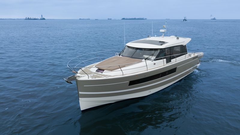 Rick Obey Yacht Sales - 45' 2014 Jeanneau NC 14