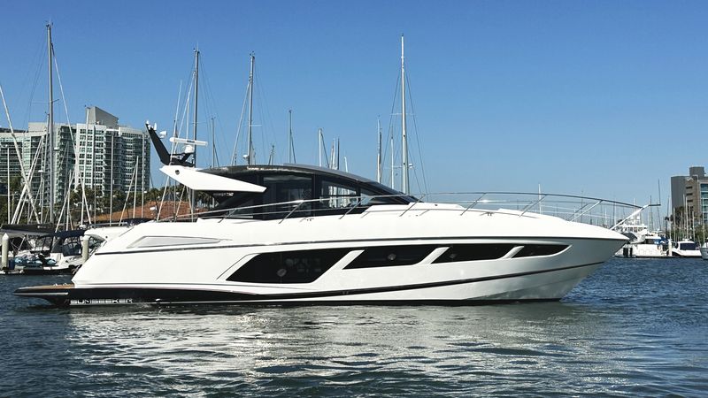 57' 2019 Sunseeker Predator 57