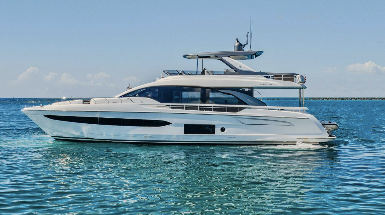 78' 2020 Azimut Fly 78