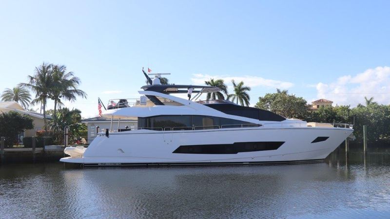 86' 2019 Sunseeker Yacht