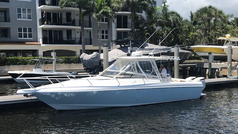 34' 2002 Intrepid 348 WA