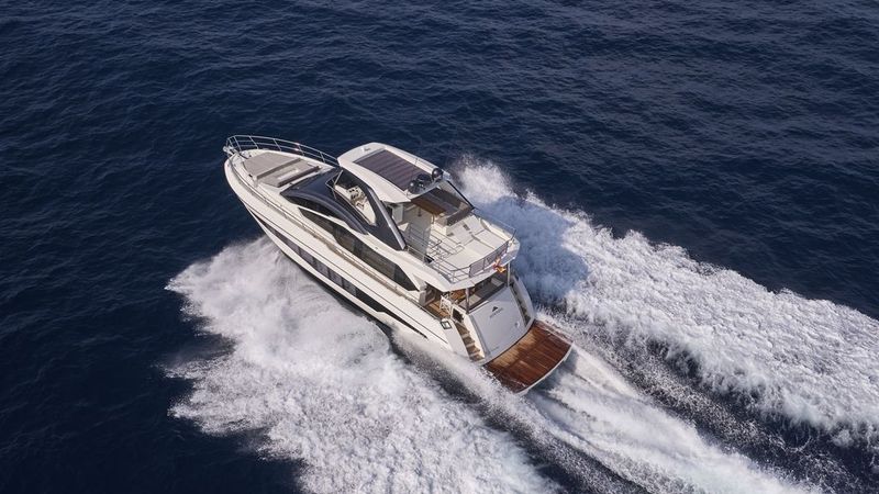 66' 2021 Astondoa Flybridge