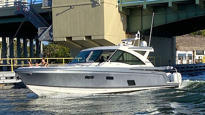 43' 2019 Formula 430 Super Sport Crossover