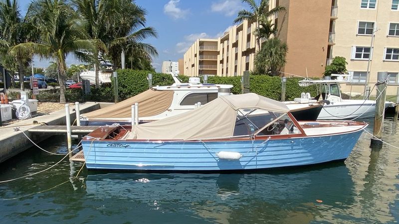 27' 1963 Chris-Craft Open Runabout