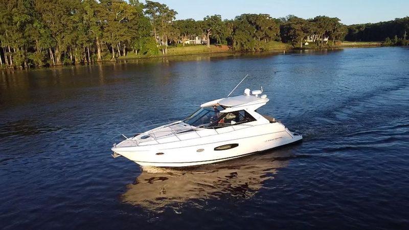 42' 2015 Regal Sport Coupe
