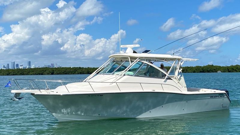 37' 2016 Grady-White Express 370