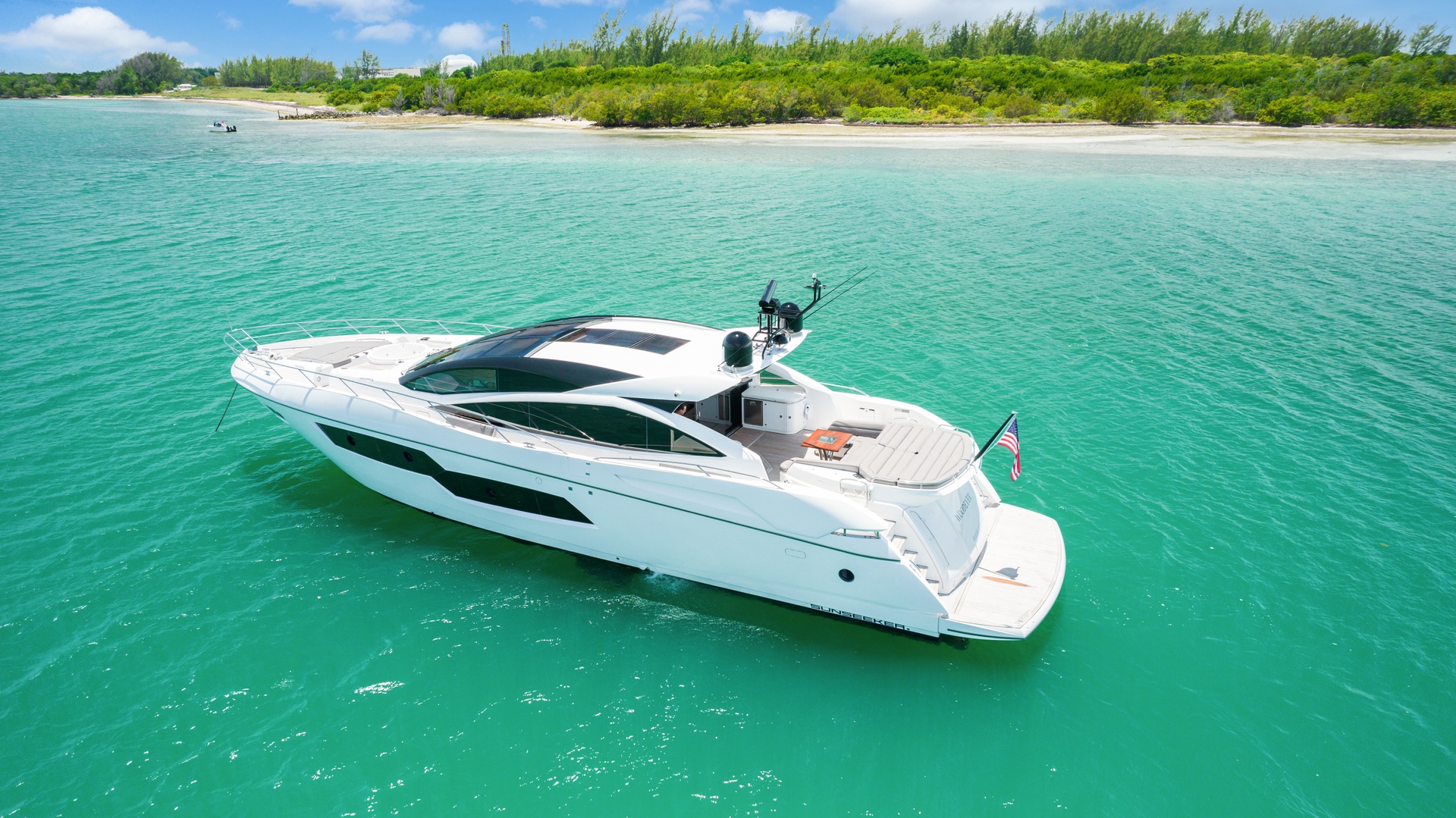 80' 2013 Sunseeker Predator