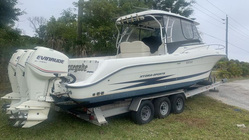 33' 2007 Hydra-Sports 3300 VX
