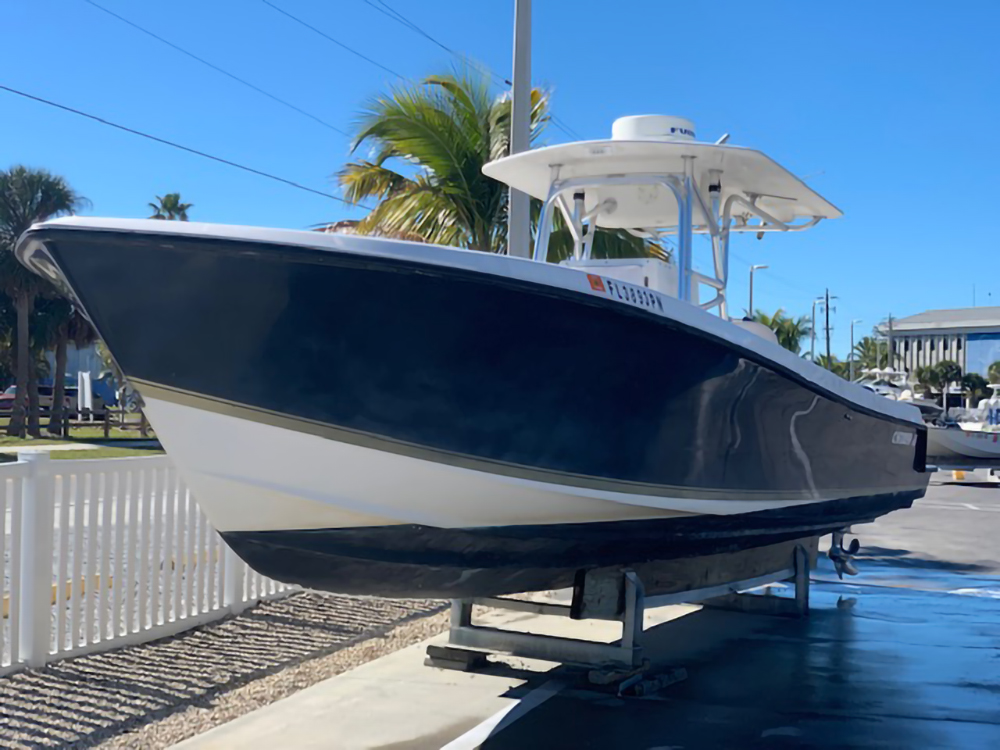 31' 2004 Contender 31 Open