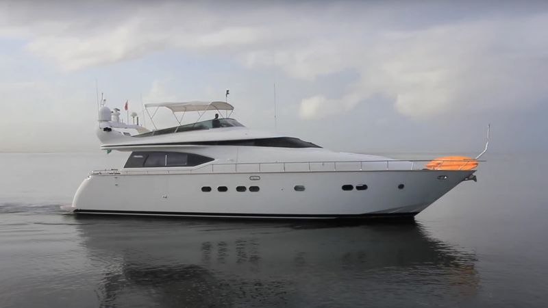 68' 2001 Maiora 20