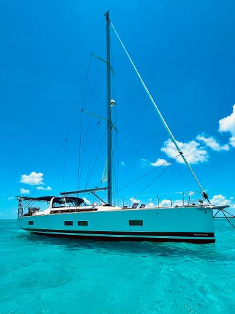 The 55’ Beneteau Oceanis - The Art of Sailing. The Heart of Adventure