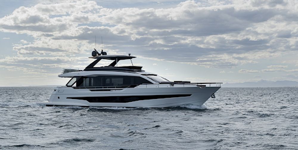 Astondoa 82'- Dockside Dreams Come True