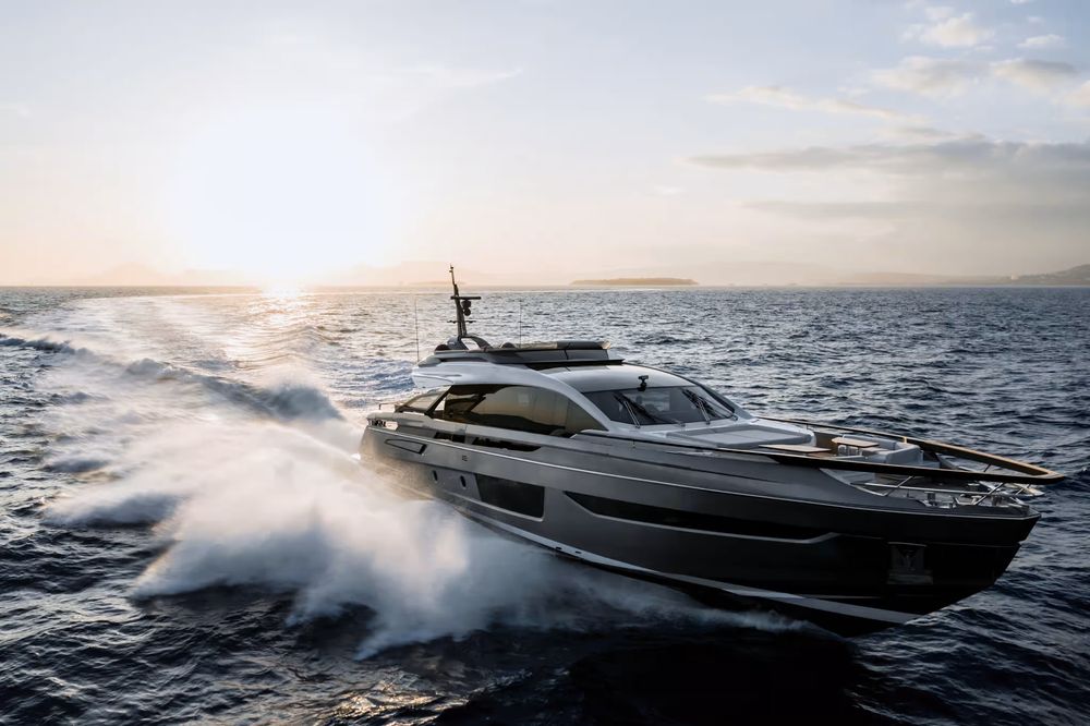 Azimut 100' – Timeless Italian Craft