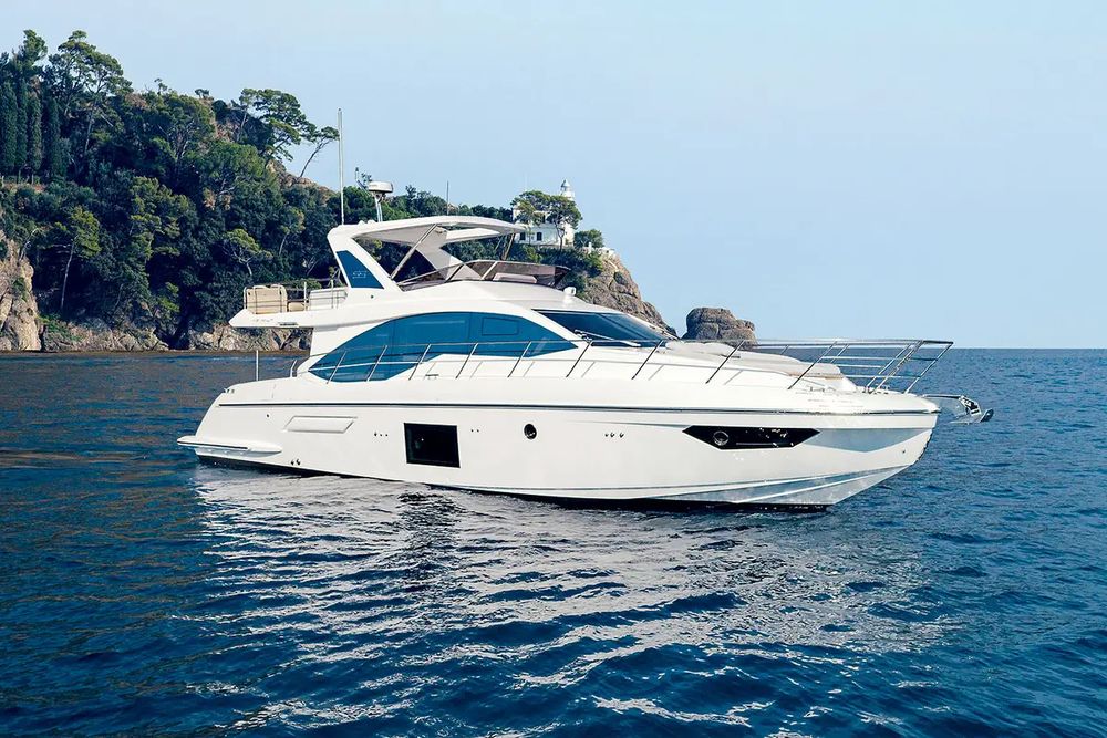 Azimut 55' – Adventure in Absolute Comfort