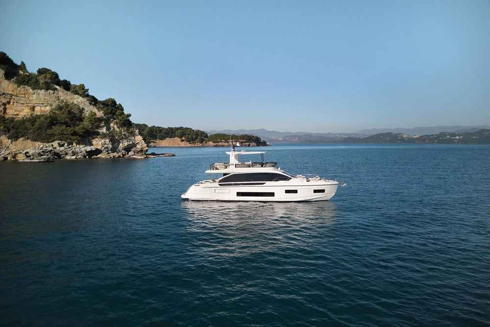 Azimut 62' – Experience Freedom Afloat