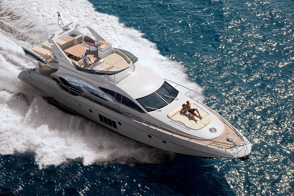 Azimut 70' - Sophisticated Design, Effortless Cruising