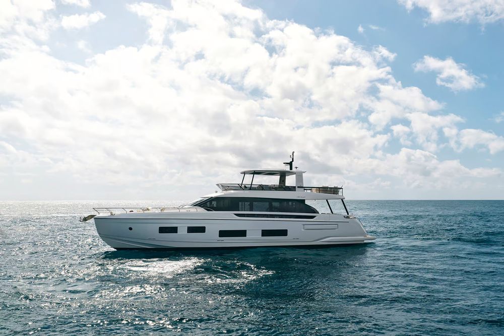 Azimut 82' – Where Design and Power Unite