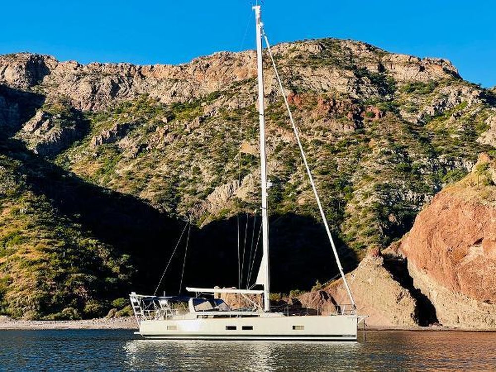 Beneteau 55' - Sail the Seas in Style