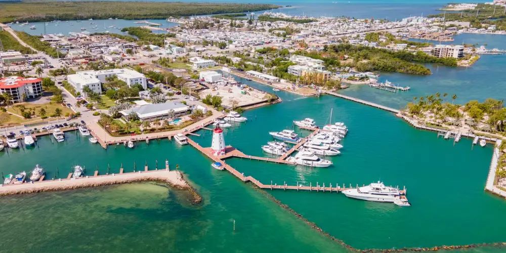Dock & Dine: Faro Blanco Marina Marathon, FL