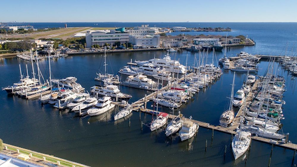 Dock & Dine: Harborage Marina St. Petersburg, FL