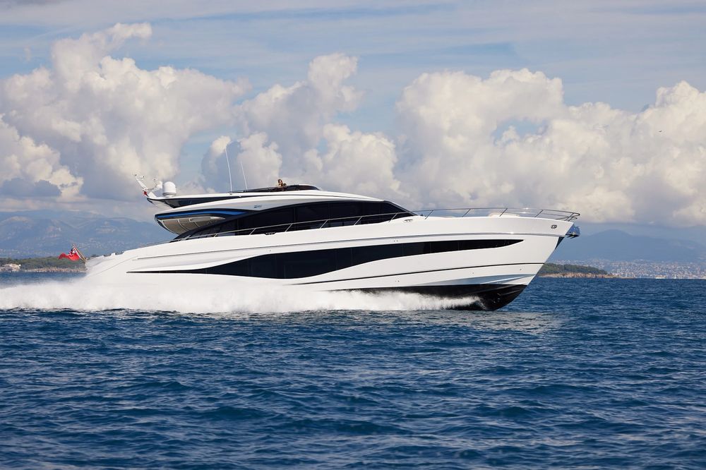 Princess 80'- Performance Becomes Art