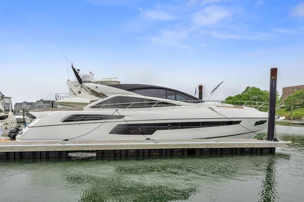 Sunseeker 68' - Luxury Living, Reimagined