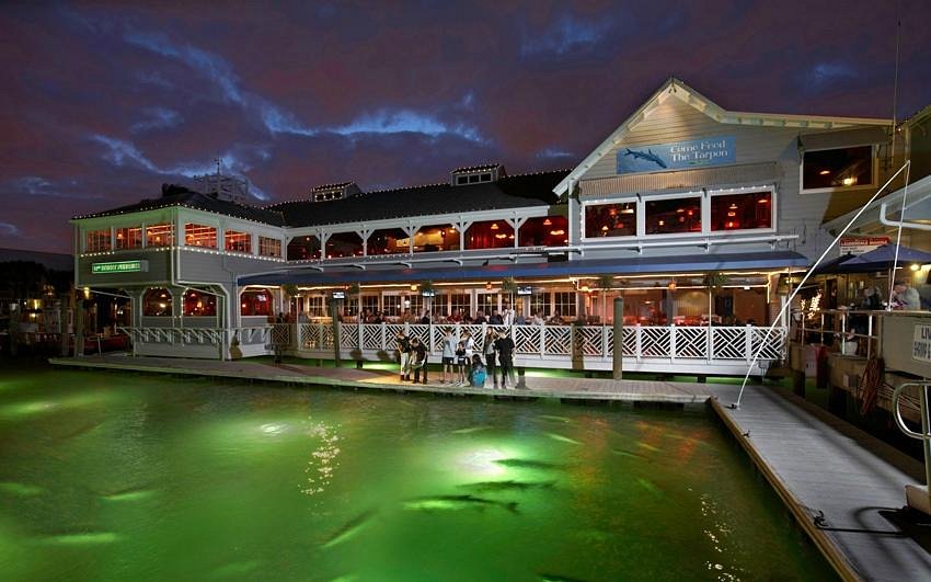 Dock & Dine: 15th Street Fisheries Fort Lauderdale, FL