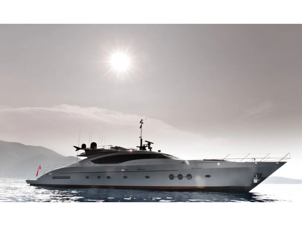 Palmer Johnson 120' – Carbon-Class Elegance
