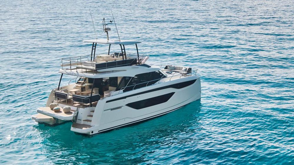 Prestige 48' – Elevate Every Journey