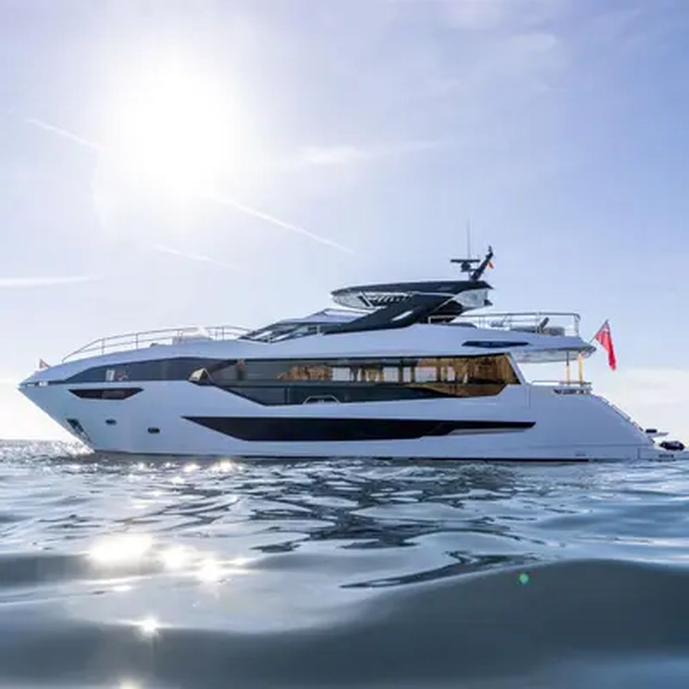 Sunseeker 100' – Built to Roam