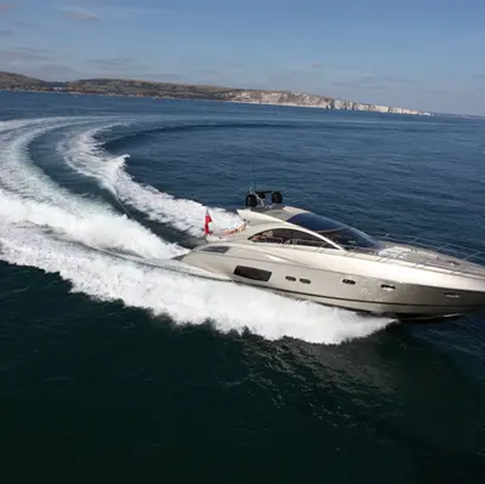 Sunseeker 60' – Power Meets Predator