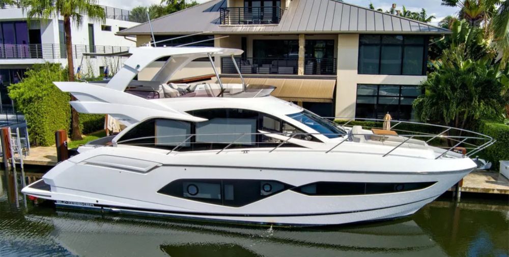 NEW TO THE MARKET!! ON DISPLAY AT FLIBS!! - 2020 52' SUNSEEKER MANHATTAN 52