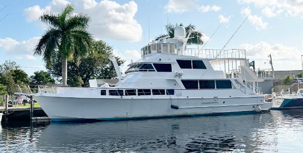 The Knight & Carver 101’- Sunsets are Better Onboard