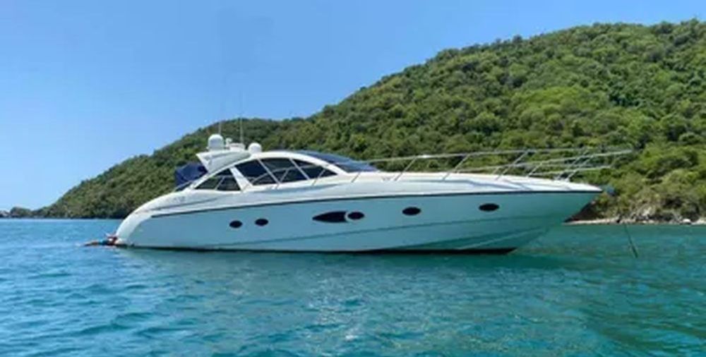 Azimut 54'- Make Every Mile A Memory