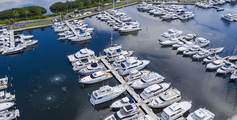 Dock & Dine: Longboat Key Club Moorings Longboat Key, FL